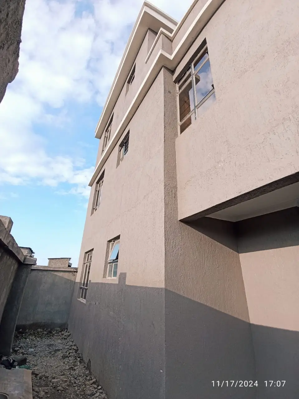 SmartFocus_5_Bedroom_Mansion_Matangi-WA0097